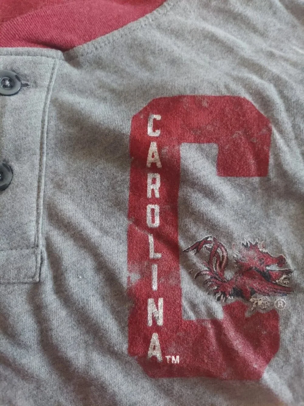 South Carolina Gamecocks T Shirt Size Small 34/36 Henley Style Distressed Logo